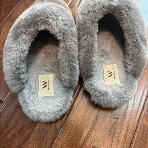 Popular Slipper Style